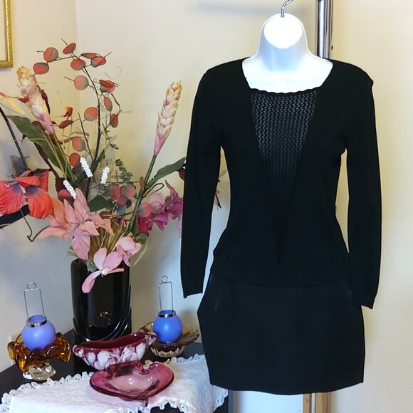 NWT Women’s Black Lightweight Long Sleeve Crochet Cardigan Fall Winter Sweater M - Picture 4 of 7